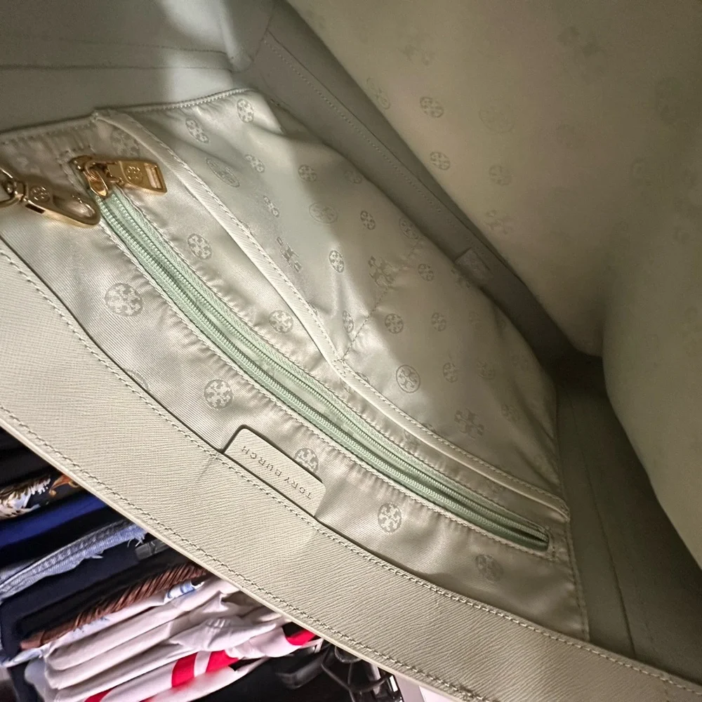 Tory Burch Green Leather Tote Bag - Picture 4 of 6